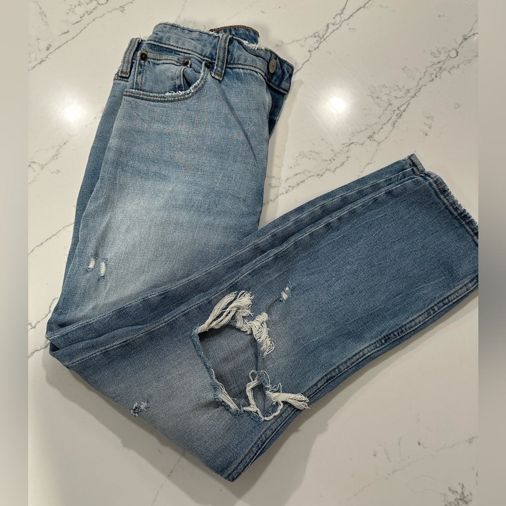 Abercrombie & Fitch Women’s Faded Blue Slim Ankle Jeans